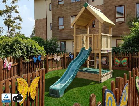 Aire de Jeux Enfants Pour Usage Public • Hy-land P2